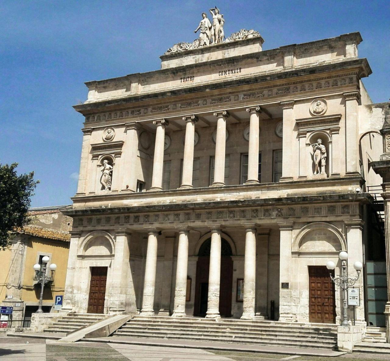 Vittoria Colonna Hotel Exterior photo